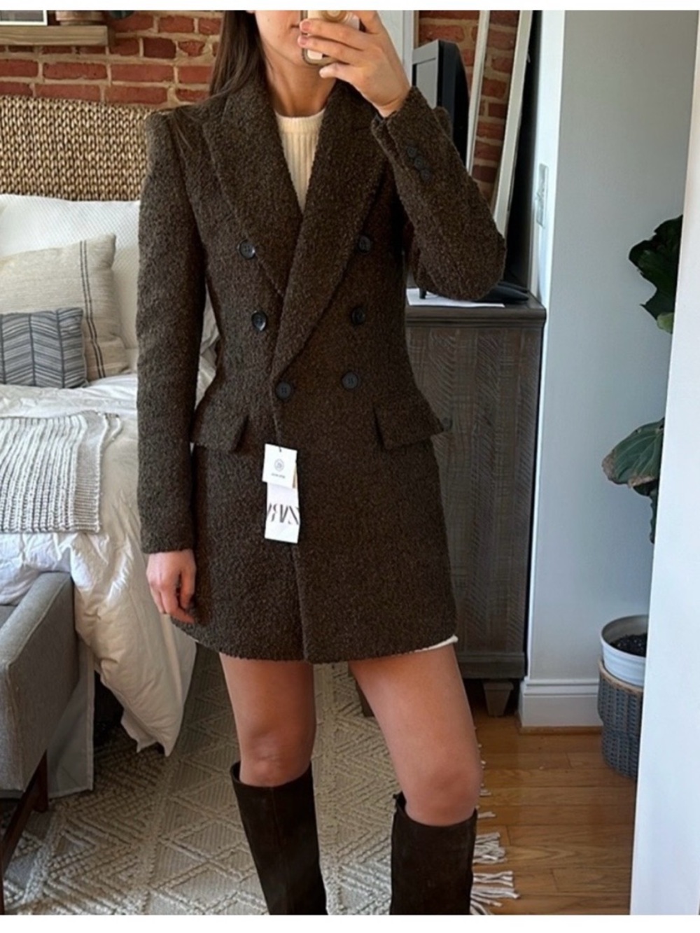 Zara Long Olive
Double-Breasted Boucle Blazer
